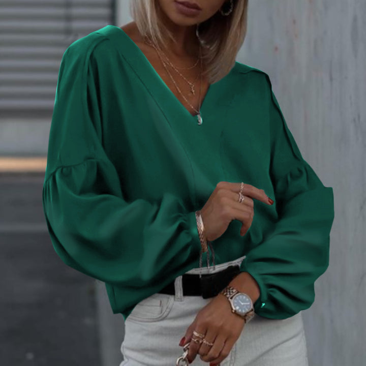 חולצת אוברסייז מבריקה צווארון וי ושרוולי ענן duali