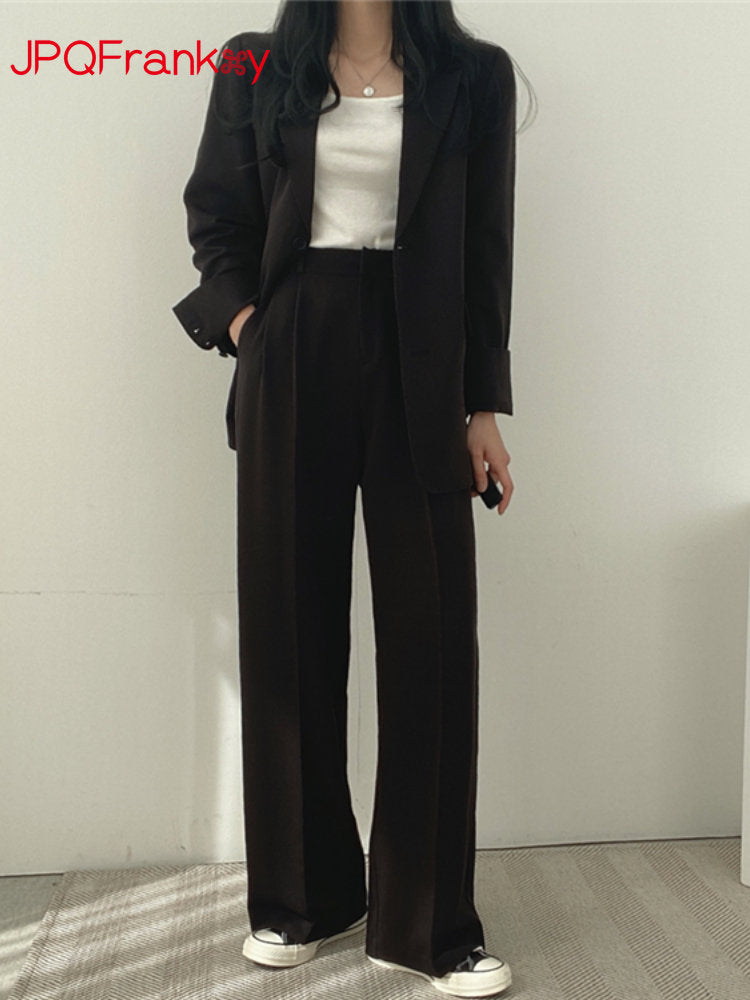 חליפת סטייל מודרנית mack