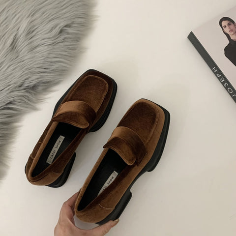 נעלי מוקסין עם פלטפורמה ועיצוב קטיפה - WEO