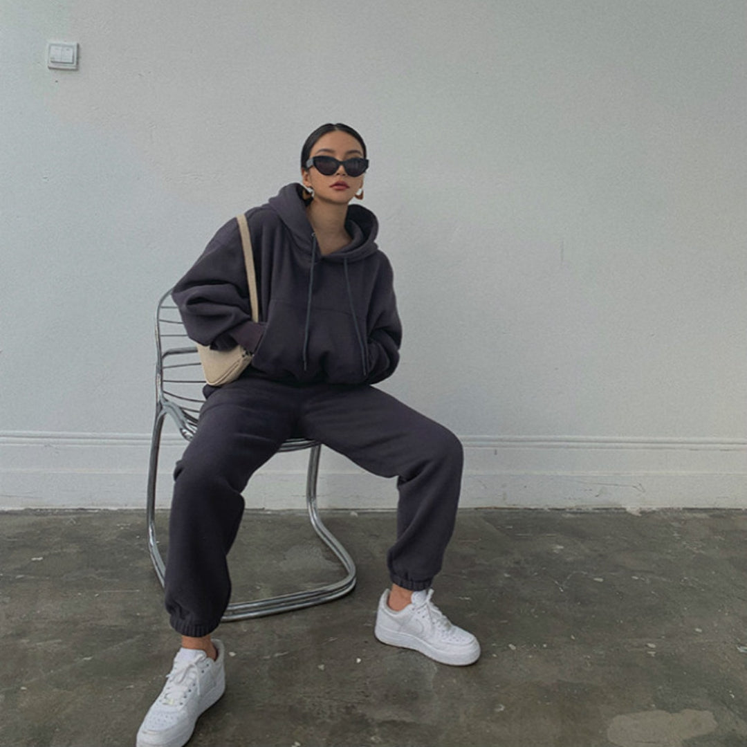 חליפת קוזי fenes